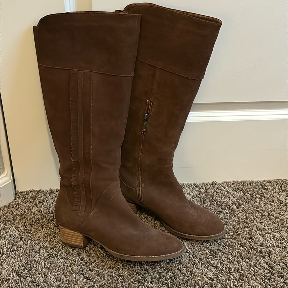Blondo Waterproof tall suede brown boots 8.5